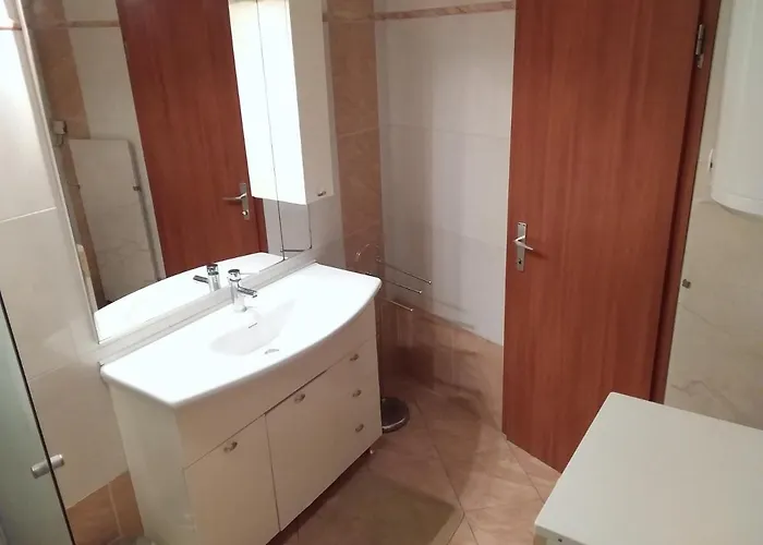 Tomo Apartman