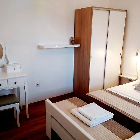 Tomo Apartment Pula