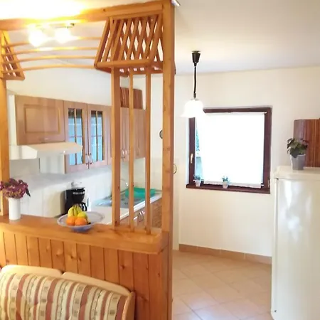 Apartment Tomo Pula